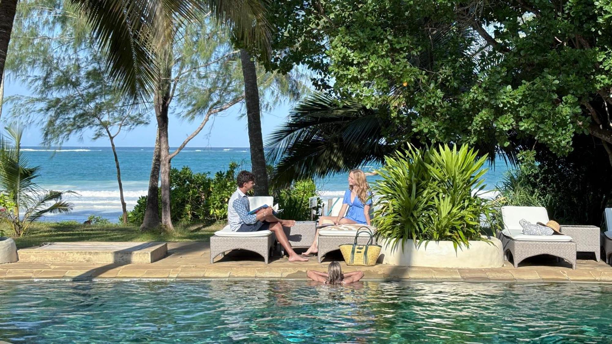 דיאני ביץ' Nomad Beach Resort מראה חיצוני תמונה